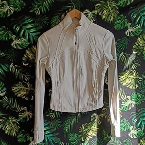 Lululemon Define Cropped Jacket Size 6
